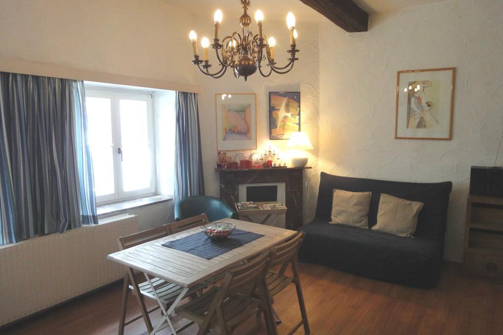 Le Studio De Christine Apartment Durbuy Bagian luar foto